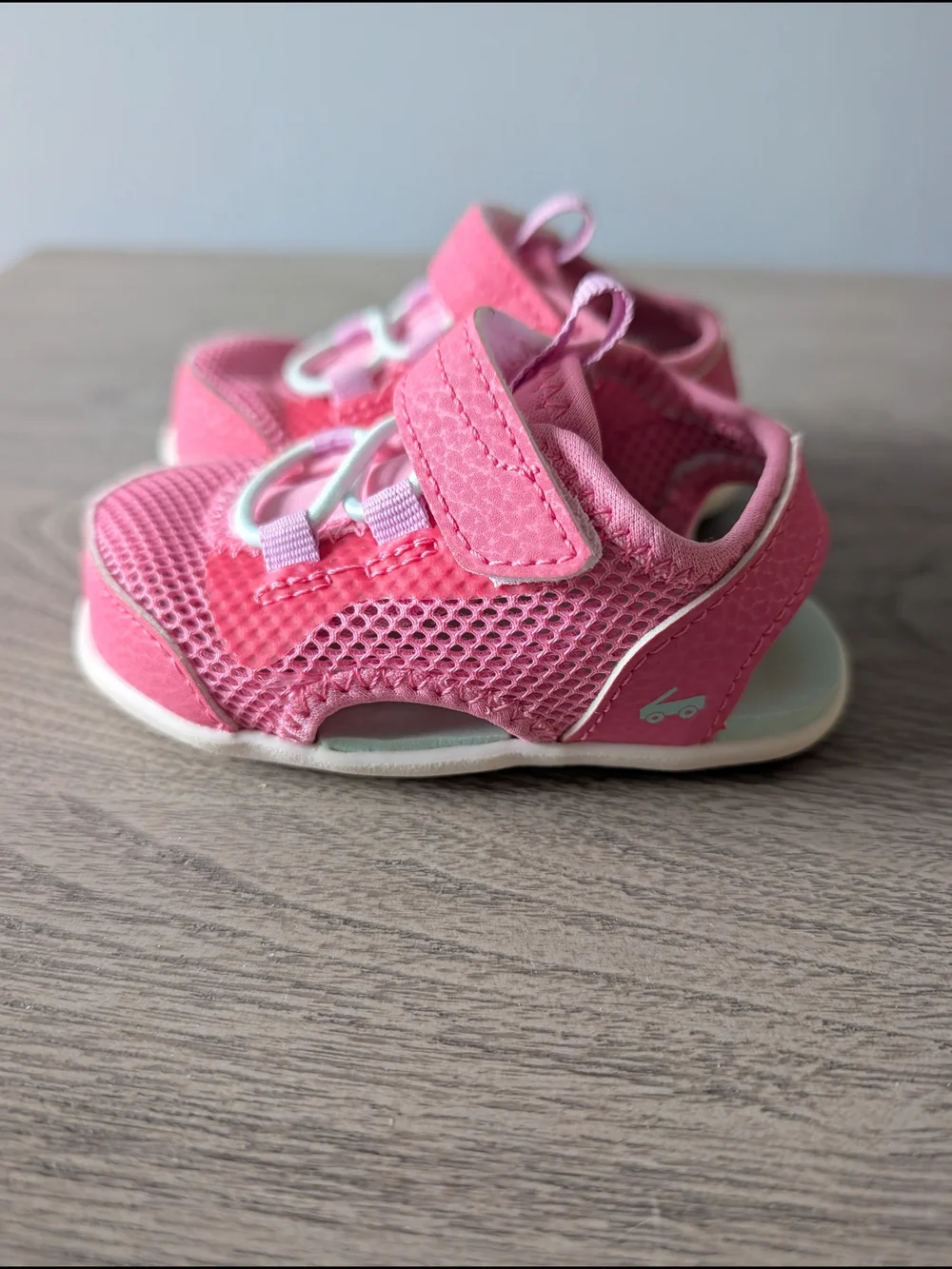 See Kai Run Aven Mini Hot Pink Baby Girls Water Shoes Size 4